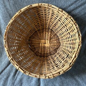 Shallow Handwoven Basket Puerto Rico NWOT Woven  Natural Fibers Vintage (1980s)
